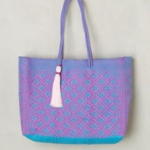 plastic beach tote with holes